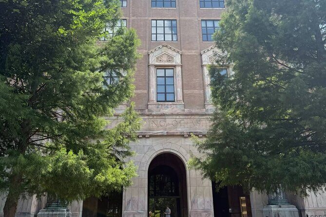 Asheville's Historic Streets: A Self-Guided Walking Tour - The Sum Up