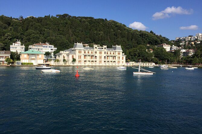 Asia-Europe with Bosphorus Full Day Inc.Museum fees and Lunch - Who Should Consider This Tour?