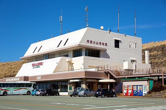 Aso Kusasenrigahama and Kurokawa Onsen Full Day Tour from Fukuoka - Who Is This Tour Best For?