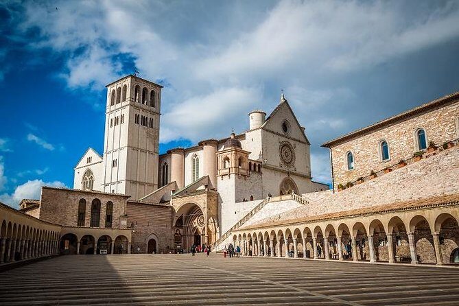 Assisi and Orvieto from Rome: Enjoy a Full Day Tour in Umbria - A Deep Dive into the Tour Experience