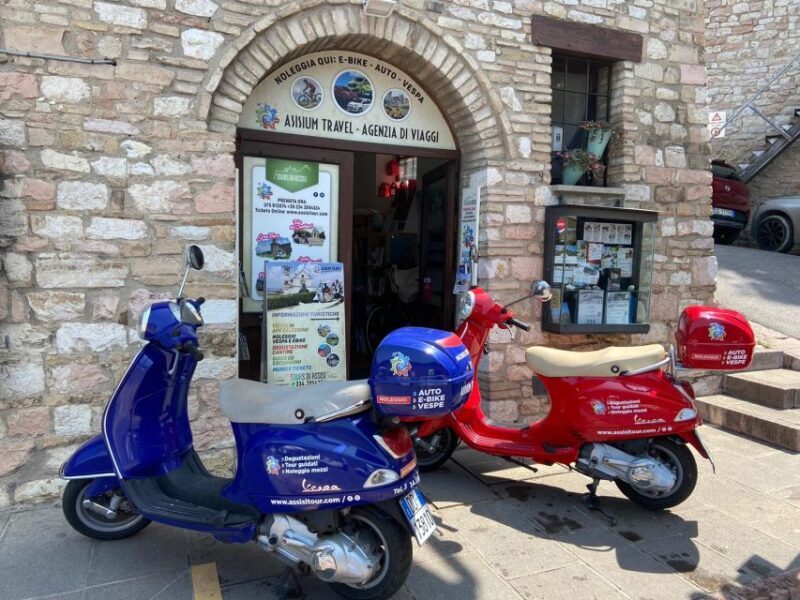 Assisi Rental Vespa '125cc - full day - Deep Dive into the Experience