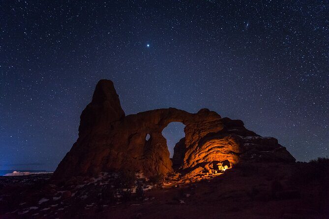 Astro-Photo, Hiking and Stargazing Tour in Arches National Park - Key Points