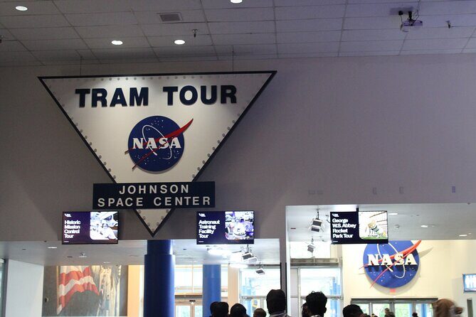 Astroville Round-Trip Shuttle Transportation to NASA Space Center - Who Should Consider This Tour?