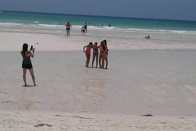 At YOUR Pace Private Tours V.I.P - Nassau, Bahamas - Exploring Nassau with a Personal Touch