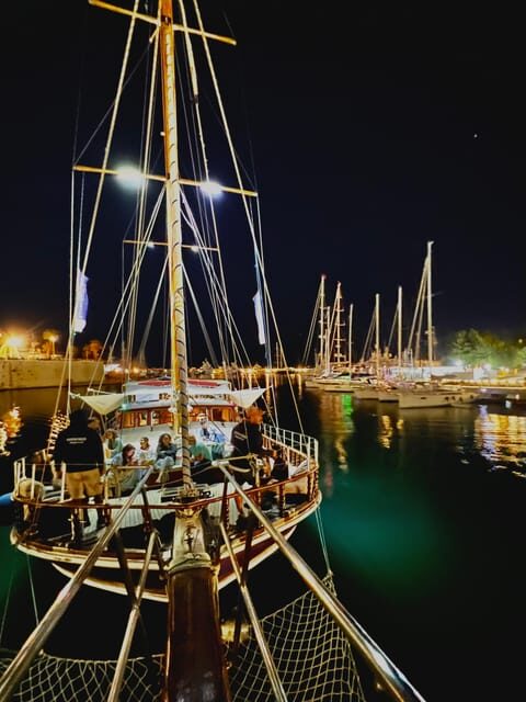 Athens: 3-Hour Sunset Cruise with Swim Stop, Snacks & Drinks - Key Points