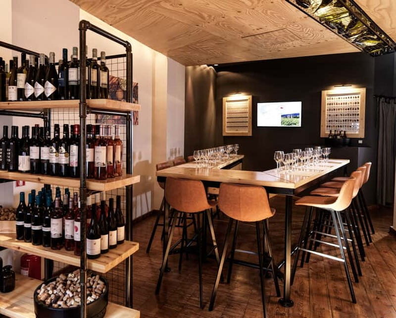 Athens: Acropolis Wine Tasting with Cheese and Olives - Detailed Breakdown of the Itinerary