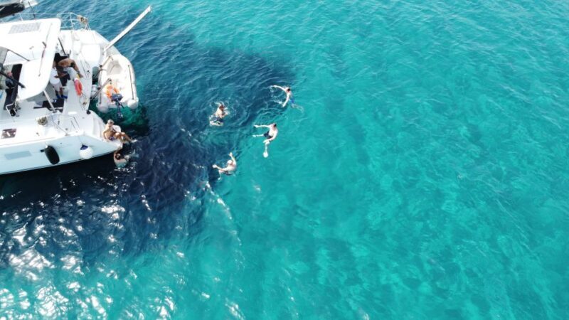 Athens: Catamaran Cruise with Light Lunch and Wine - Why This Tour Works for Travelers