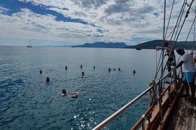 Athens cruise: Agistri, Moni/Metopi, Aegina with lunch & drinks - A Detailed Look at the Greek Island Sailing Experience