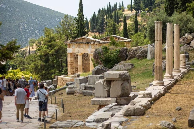 Athens: Delphi Day Tour with Museum & Arachova Village Visit - Considerations and Tips