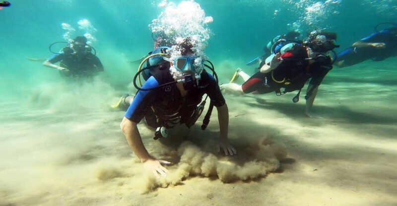 Athens East Coast: Discover Scuba Diving in Nea Makri - The Equipment and Safety Measures