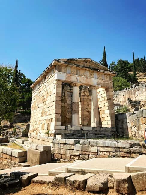 Athens: Full Day Trip Delphi and Arachova - Is This Tour Worth It?