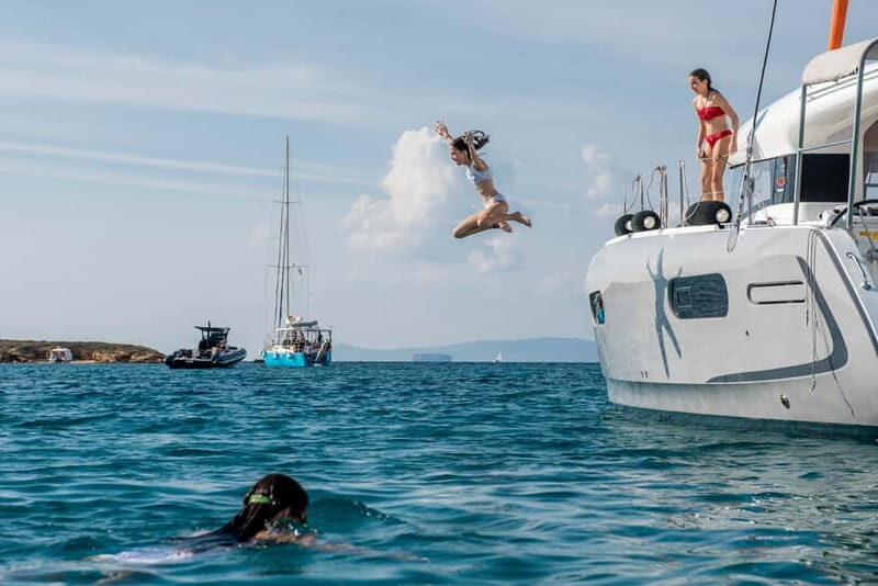 Athens: Half-Day Morning Catamaran Cruise with Meal & Drinks - The Usual Day on Board: What to Expect