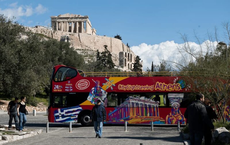 Athens: Hop-On-Hop-Off & Acropolis & Acropolis Mus.& 3 audio - Who Should Consider This Tour?