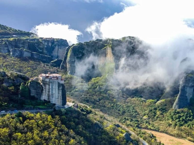 Athens: Meteora Monasteries Day Trip with Caves and Lunch - Lunch: Authentic Greek Cuisine with a View
