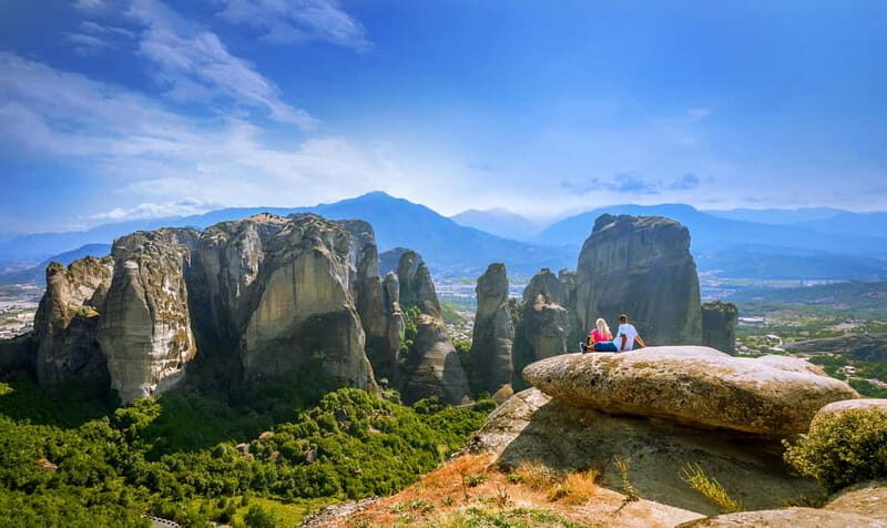 Athens: Meteora Monasteries Tour with Local Guide and Lunch - Athens: Meteora Monasteries Tour with Local Guide and Lunch — An Authentic Day Trip in Greece