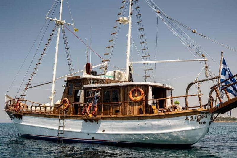 Athens: Saronic Gulf Cruise with Breakfast and Drinks - The Itinerary in Detail