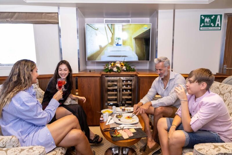 Athens: Saronic Islands Cruise with VIP Area Seating & Lunch - The Food and Drinks