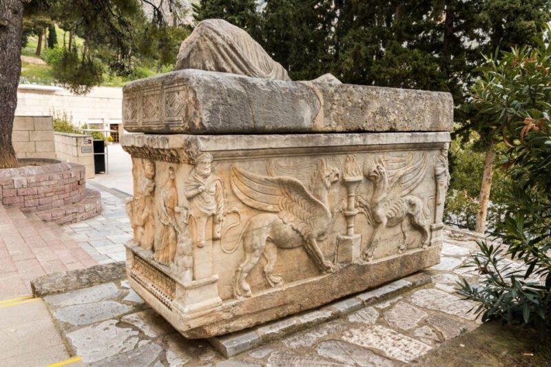 Athens: Small-Group Day Trip Tour to Delphi - Exploring the Itinerary in Detail