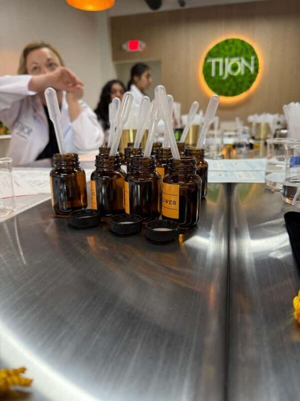 Atlanta: Luxury Fragrance After Dark Perfume Workshop - Atlanta: Luxury Fragrance After Dark Perfume Workshop