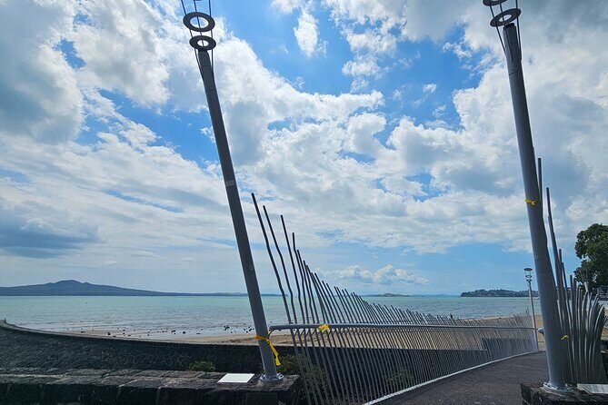 Auckland City Highlights Tour - Mission Bay: A Classic Auckland Beach