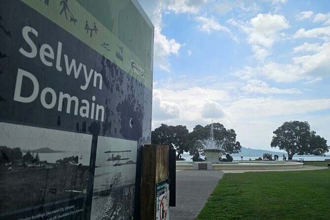 Auckland City Highlights Tour - Ladies Bay Beach: Quiet and Secluded
