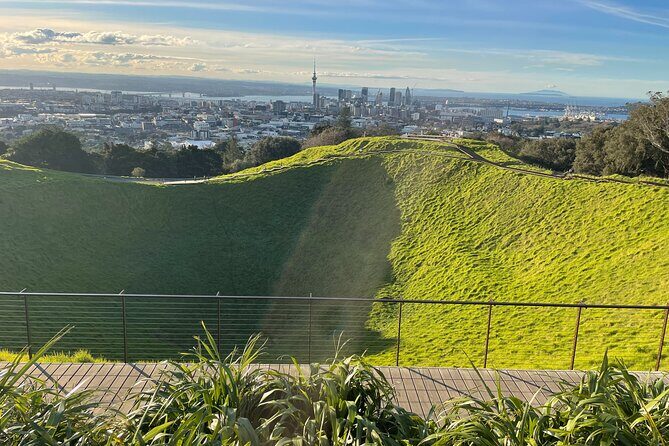 Auckland Half Day Tour Through Urban Wonders - Value for Money