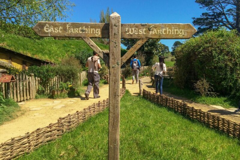 Auckland: Hobbiton Movie Set Day Trip with Festive Lunch - Return Journey and Final Thoughts