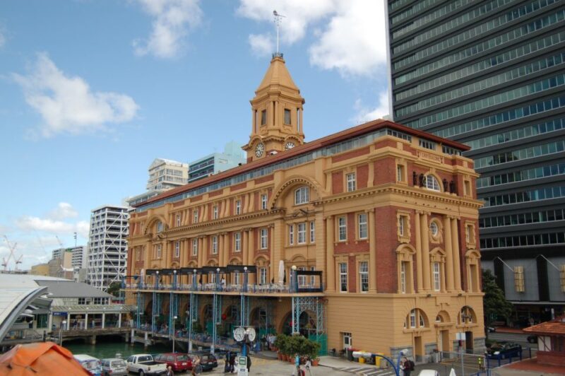 Auckland: Private Walking Tour with a Local - FAQ