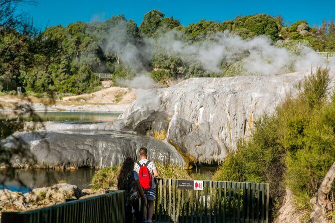 Auckland: Rotorua Tour with Waiotapu, Te Puia and Maori Haka - FAQ