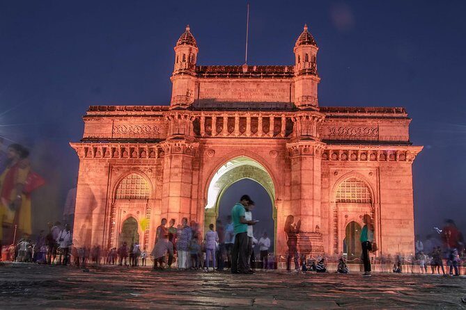Audio Guided Walking Tour on HopOn India App  From Gateway to Fountain, Mumbai - A Detailed Look at This Mumbai Walking Tour