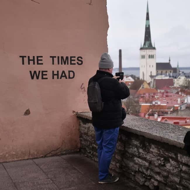 Audio Tour of the Toompea Hill (Cathedral Hill) in Tallinn - An In-Depth Look at the Toompea Hill Audio Tour