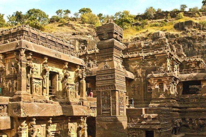 Aurangabad: Full-Day Tour of Ajanta and Ellora Caves - Exploring the Ajanta and Ellora Caves: What You Can Expect