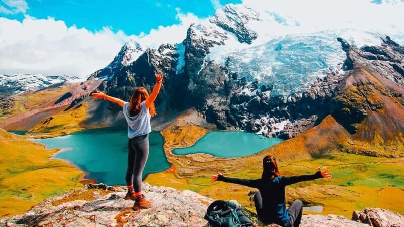 Ausangate Trek and Mountain of Colors for 2 Days + Lunch. - Key Points