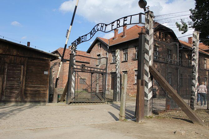 Auschwitz and Birkenau Memorial and Museum Guided Tour from Krakow - A Closer Look at the Auschwitz and Birkenau Guided Tour from Krakow