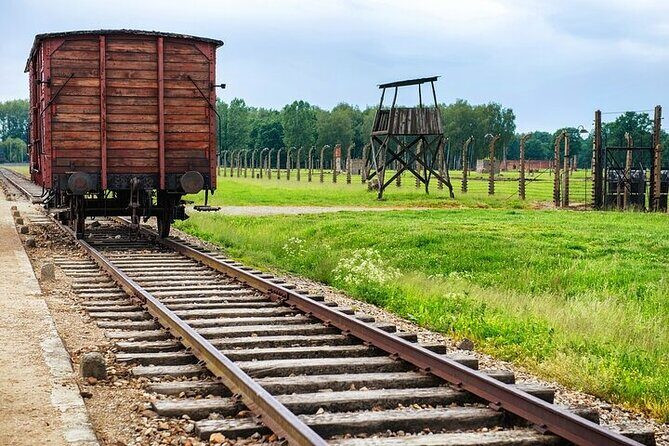Auschwitz and Birkenau Tour with Hotel Pick up from Krakow - Key Points