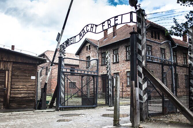 Auschwitz and Wieliczka Salt Mine One Day Tour from Krakow - Final Thoughts