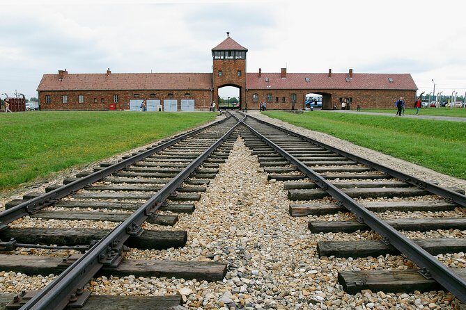 Auschwitz-Birkenau and Wieliczka Salt Mine Day Tour from Krakow with private car - An In-Depth Look at the Experience