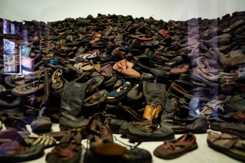 Auschwitz-Birkenau Full-Day Tour from Lodz by Private Car - A Closer Look at the Auschwitz-Birkenau Tour from Lodz