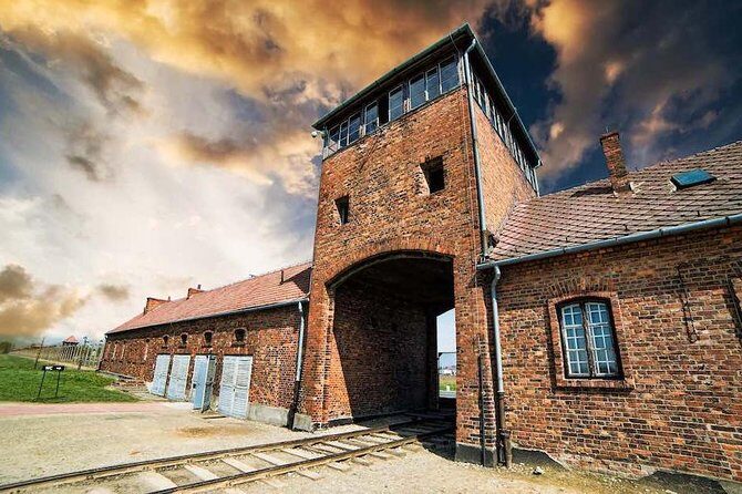 Auschwitz-Birkenau Guided Tour from Krakow with Transfer & Ticket - Deep Dive: The Itinerary in Detail