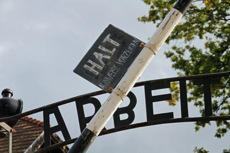 Auschwitz-Birkenau Guided Tour & Transfer from Krakow - FAQ