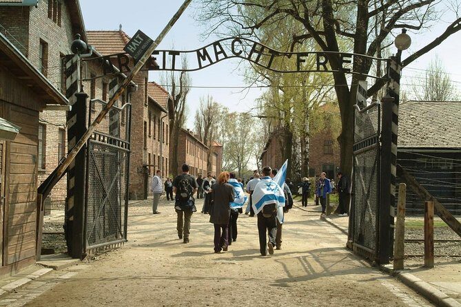 Auschwitz-Birkenau Museum and Memorial Guided Tour from Krakow - An In-Depth Look at the Auschwitz-Birkenau Guided Tour