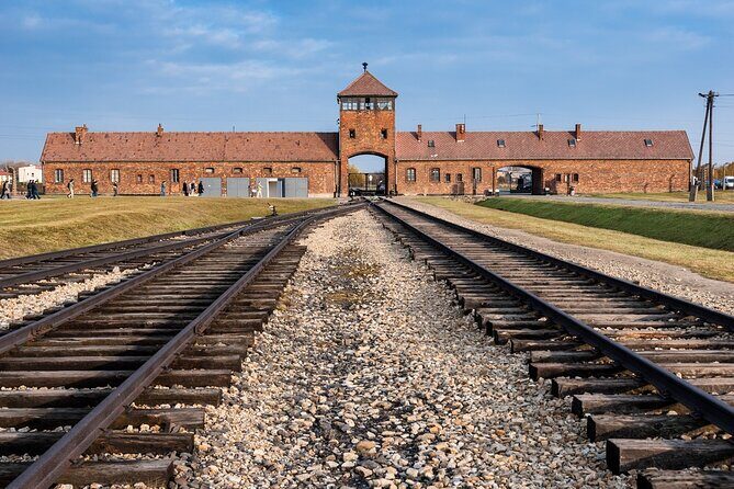 Auschwitz Birkenau Round Transfer, Private Driver from Krakow - Key Points