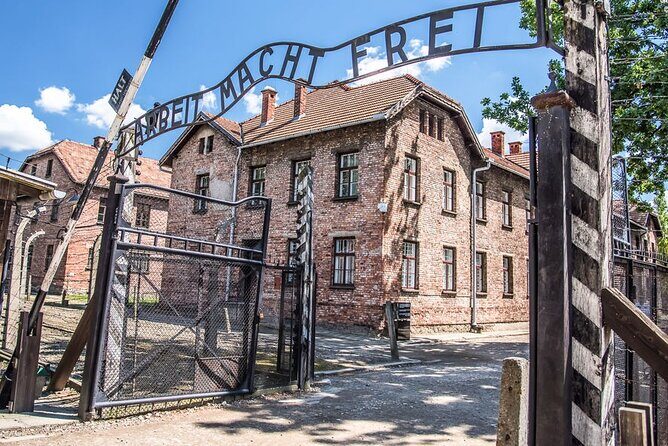 Auschwitz-Birkenau Tour Guide and Jewish museum and synagogue - Why This Tour Offers Great Value