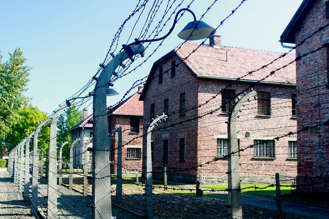 Auschwitz & Wieliczka ONE DAY Guided Tour +Private Transportation - FAQ