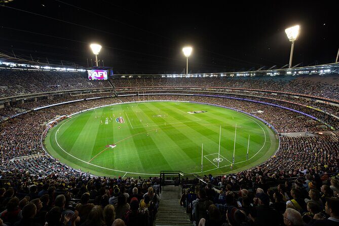 Aussie Football MCG Matchday Experience with a Local - Discover the Melbourne Cricket Ground and Aussie Rules Football with a Local