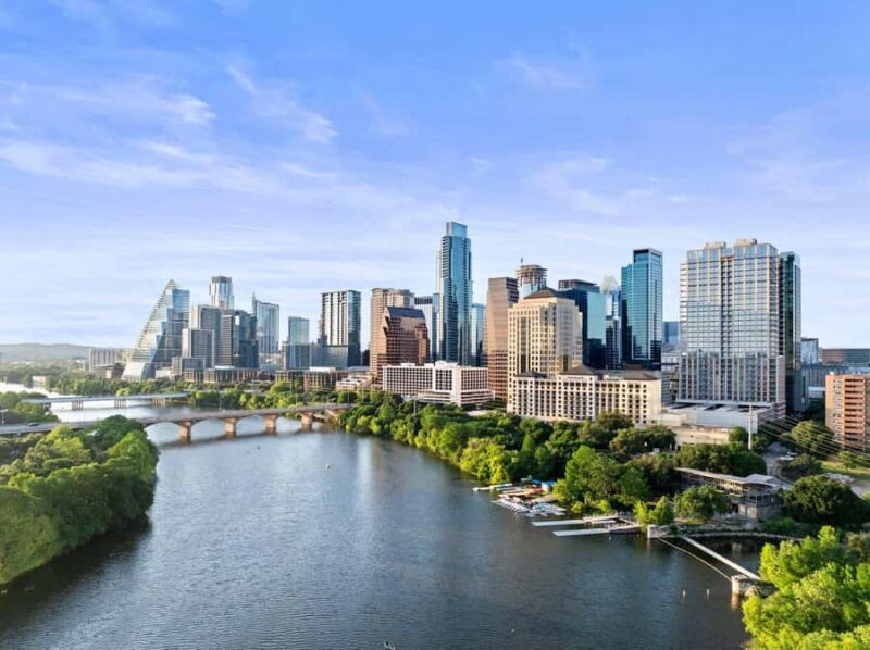 Austin: Downtown Skyline Kayaking Tour - The Experience & Guide