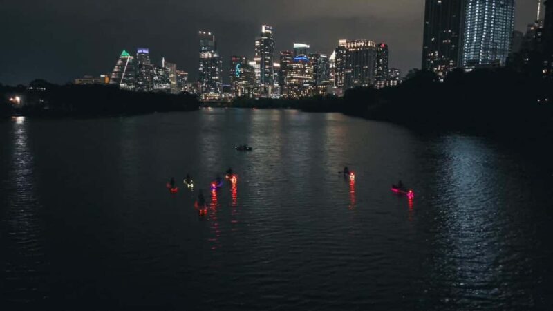 Austin: Glow Paddleboard Tour - A Closer Look at the Austin Glow Paddleboard Tour