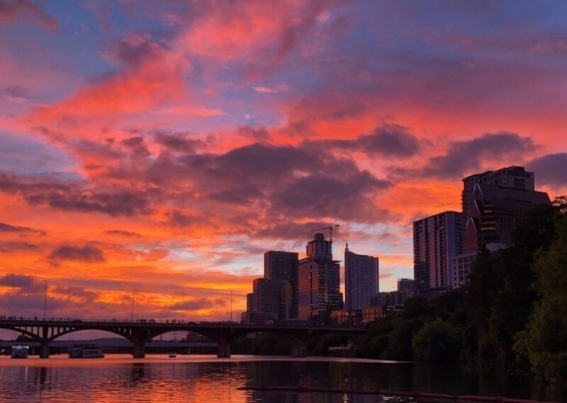 Austin: Sunset Bat Watching Kayak Tour - Practical Details and Considerations