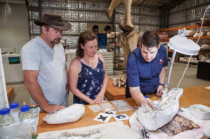 Australian Dinosaur Giants Tour - Australian Dinosaur Giants Tour: A Close Look at Australia’s Largest Dinosaurs