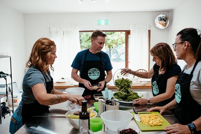 Australian Food Cooking Class - Experience the Flavors of Australia with a Cooking Class on the Sunshine Coast